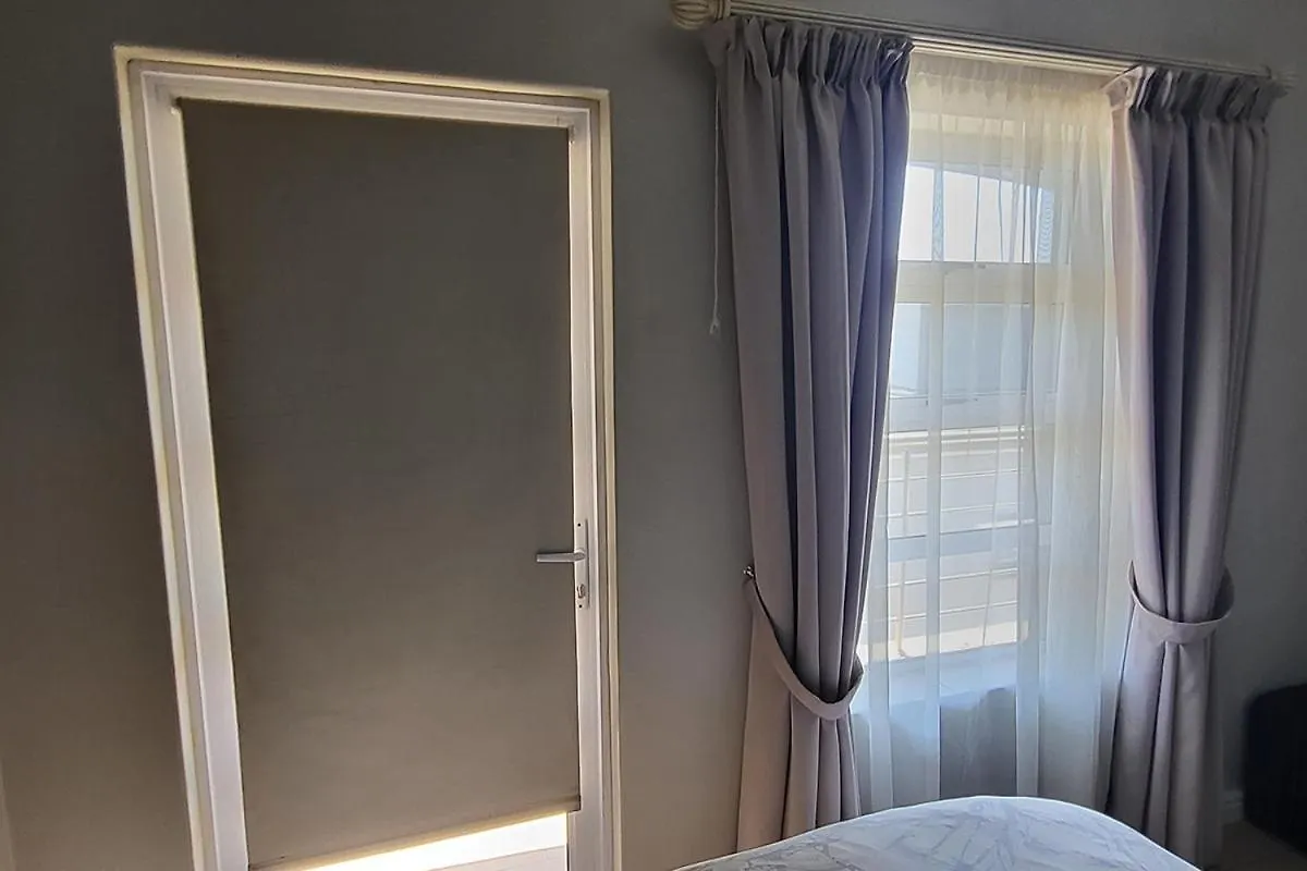 Shalimar Gardens Hotel Cape Town 3*,